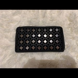 Black and silver clutch / wallet